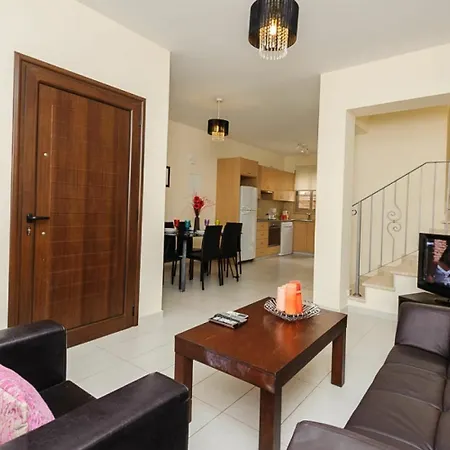 Oceanview Luxury 077